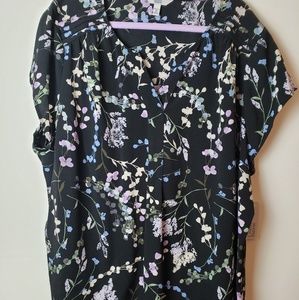 NWT Croft &Barrow Floral Split Vneck Top 3x